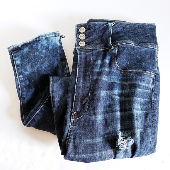 American Eagle Outfitters Denim - American Eagle Super High Rise Jeggings - Size 16S